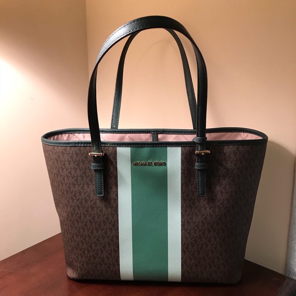 Authentic Michael Kors Tote Bag 😀